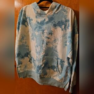 NWT Blue and White Tie-Dye Sweatshirt Womens 1X